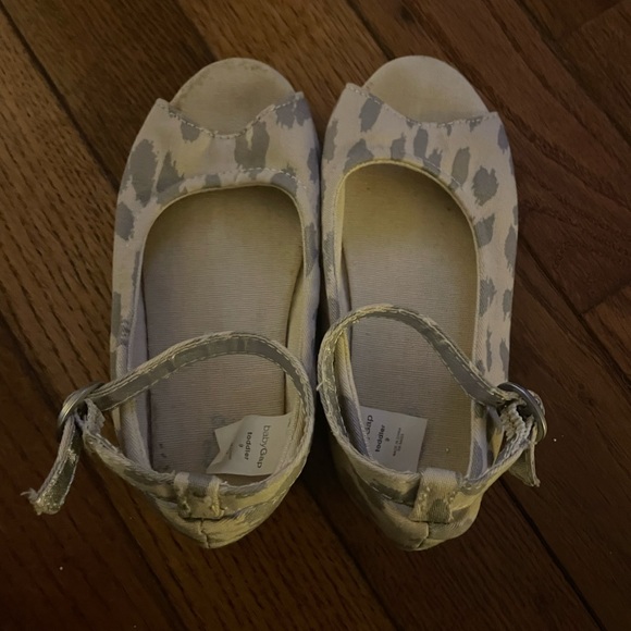 BABY GAP animal print flats with peep hole and ankle straps!  So cute - Picture 7 of 7